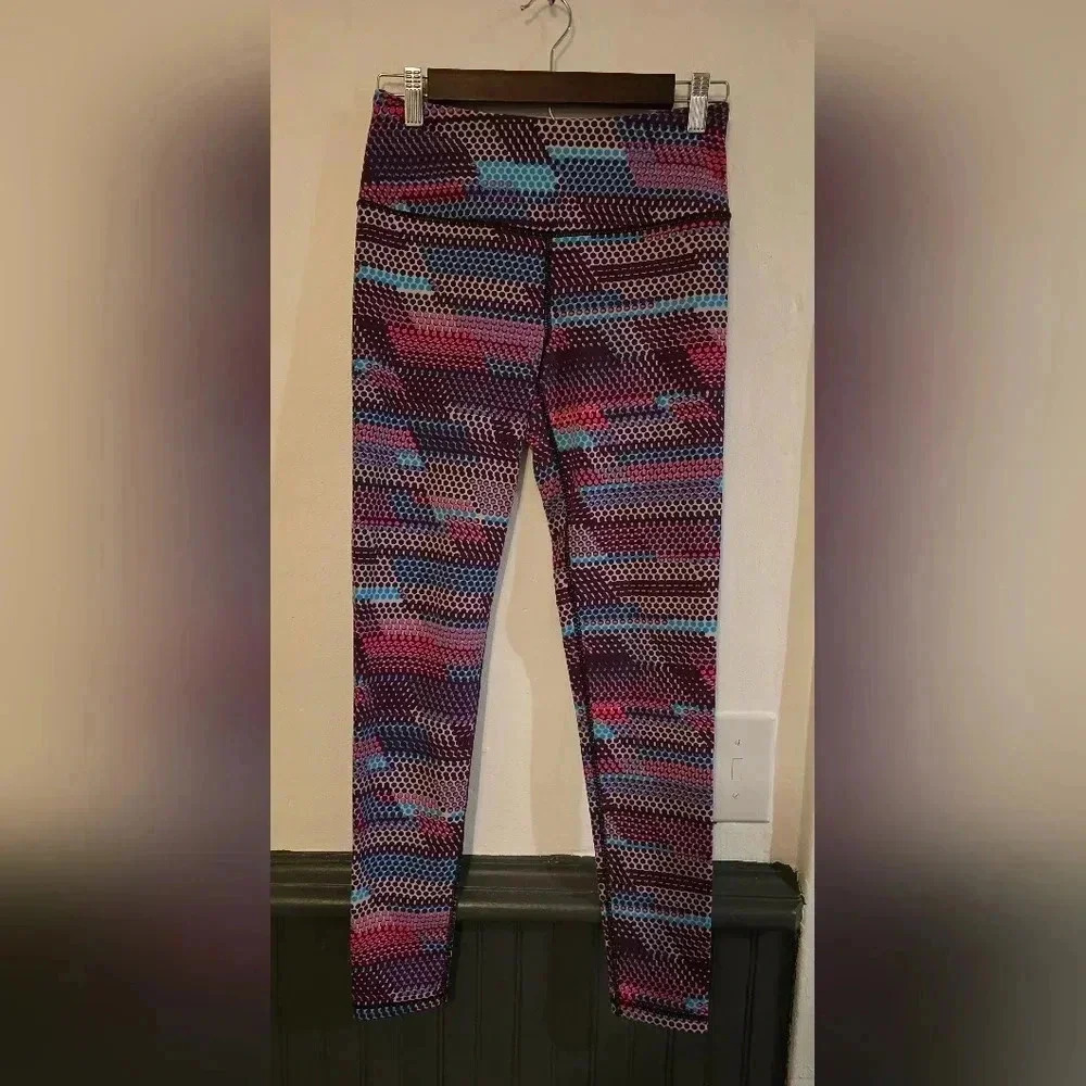 Victoria Secret knockout sport colorful‎ full length leggings womans size small